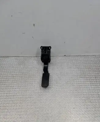Mercedes-Benz Vito Viano W639 Accelerator throttle pedal A9063000304 0280755025 ZGS0090012