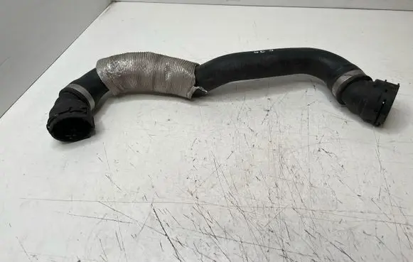 BMW 3 E92 E93 Engine coolant pipe/hose 7552407