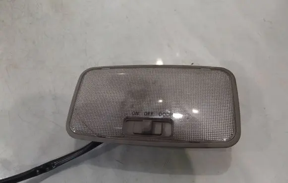 Toyota Yaris Rear seat light
