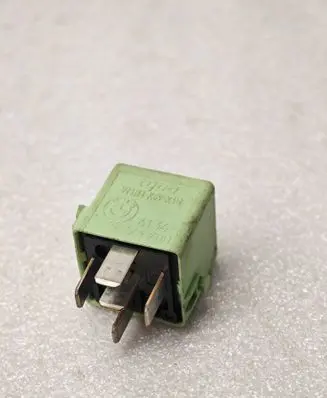 BMW X5 E53 Other relay 8373700 V23134J593312