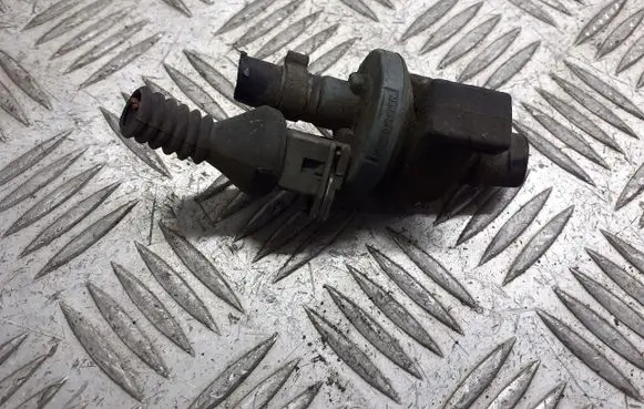 Audi 80 90 B3 Valve vacuum 0280142162