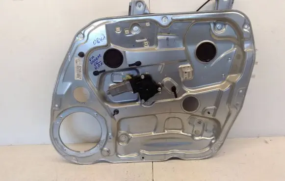 KIA Carens II Front door window regulator with motor 824801D210