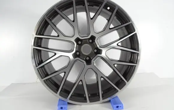 Porsche Macan (95B) Original wheel cap 95B601025DM