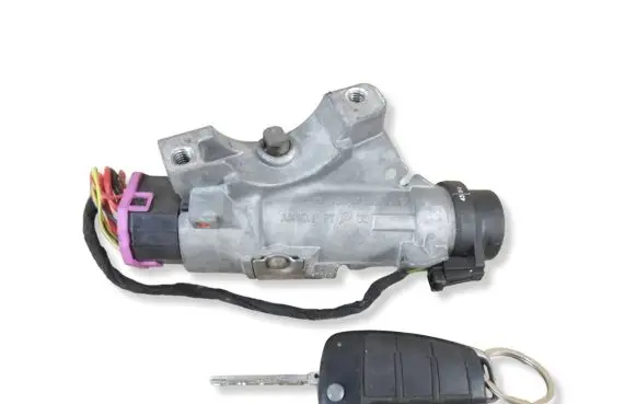 Audi A4 S4 B7 8E 8H Ignition lock 4B0905851N