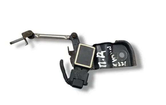 Mercedes-Benz S W221 Air suspension front height level sensor A0105427717 27907