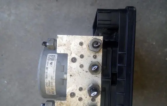 Ford S-MAX ABS Pump