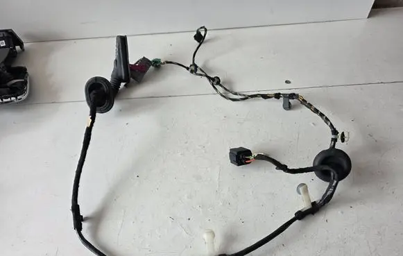 Opel Astra K Rear door wiring loom 39157788