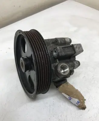 Opel Insignia A Power steering pump