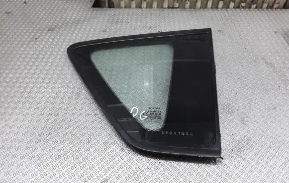 Toyota Corolla Verso AR10 Rear side window