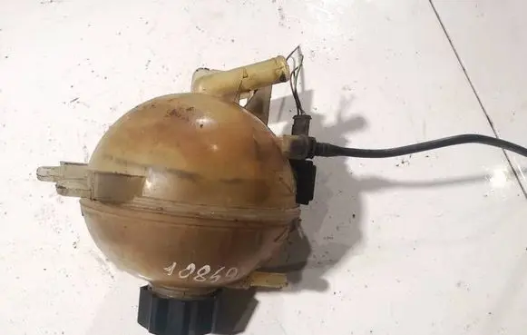 Peugeot 307 Coolant expansion tank/reservoir 