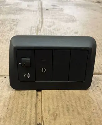 Fog light switch
