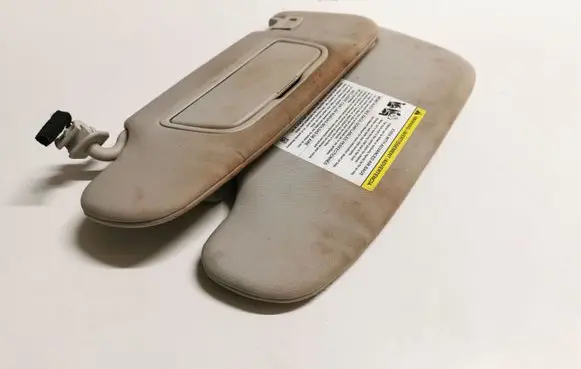 Ford Fusion II Sun visor