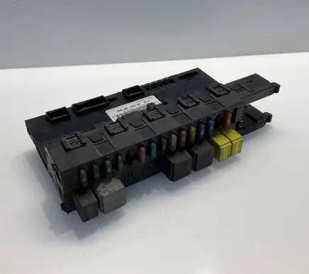 Mercedes-Benz E W211 SAM control unit 2115455301 A2115455301