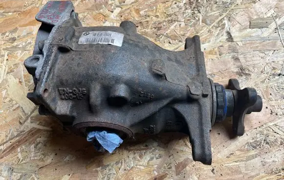 BMW 4 F32 F33 Rear differential 7603746 0715012608480003 A5074315