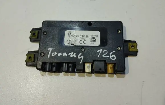 Volkswagen Touareg I Antenna control unit 7L6035530B