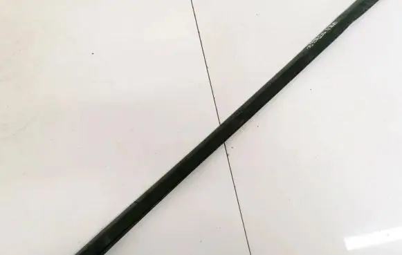 Front door glass trim molding