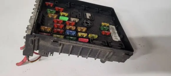 Volkswagen PASSAT B6 Fuse module 3C0937125 63592777