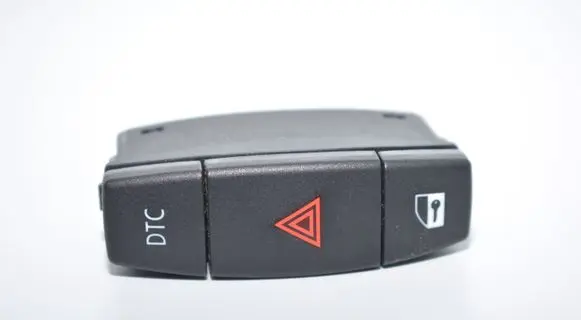 BMW 1 E81 E87 Hazard light switch 6945603