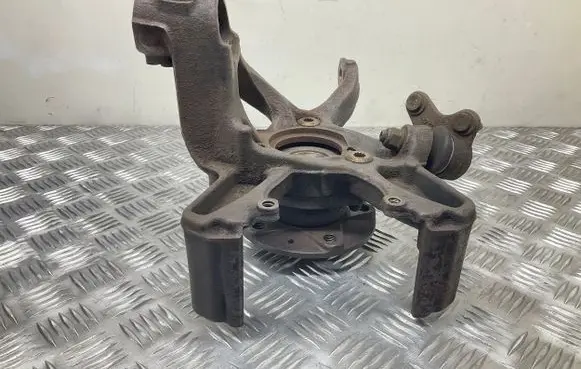 Volkswagen Golf VII Front wheel hub 5Q0256N WHT003860