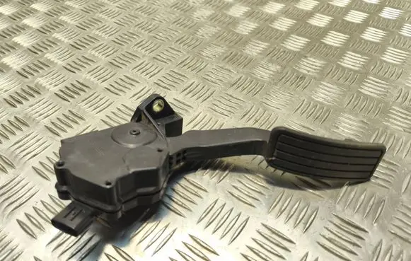 Subaru Forester SH Accelerator throttle pedal 36010AG140 1988007120 06M23B00479