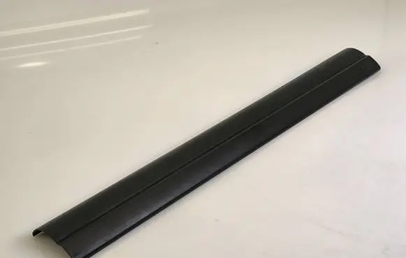 Front sill trim cover