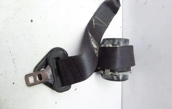 Dodge Caliber Rear seatbelt 615300964A