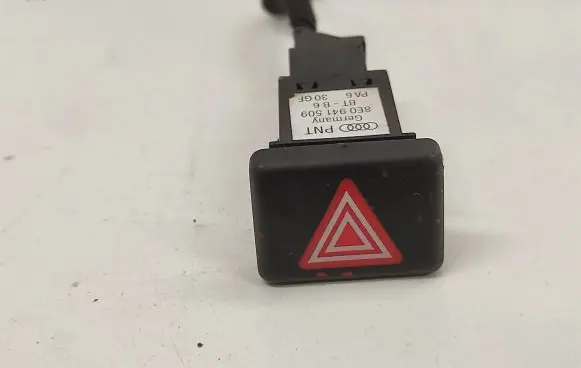 Audi A4 S4 B6 8E 8H Hazard light switch 8E0941509