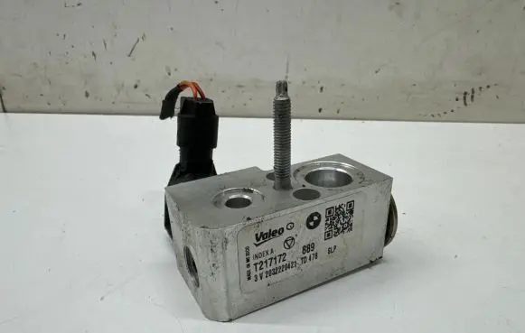 BMW X3 G01 Air conditioning (A/C) expansion valve 7951456