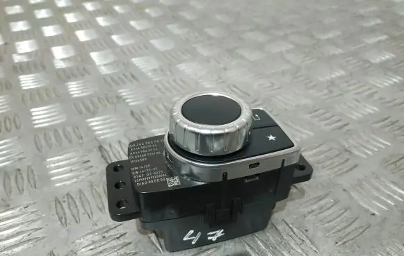 Mercedes-Benz GLA W156 X156 Head unit multimedia control A2469009815