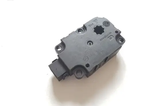 Mercedes-Benz CLA C118 X118 Air flap motor/actuator A0999063502