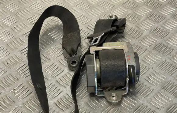 Mercedes-Benz Sprinter W906 Front seatbelt 601384100