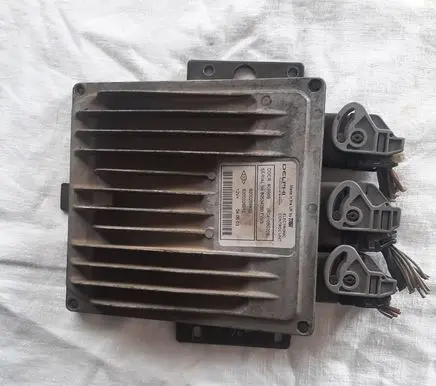 Renault Scenic II - Grand scenic II Engine control unit/module 8200326910 8200259832 80534260