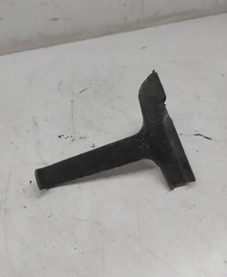 Battery bracket