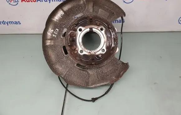 BMW X6 F16 Rear wheel hub spindle/knuckle 6879101 33326879101