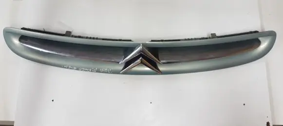 Citroen Xsara Picasso Front grill 9632099177