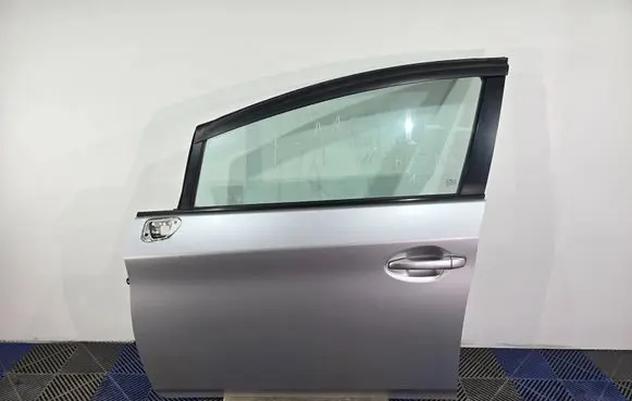 Toyota Prius (XW30) Front door PAINTCODE17