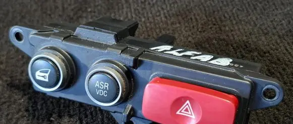 Alfa Romeo 159 Hazard light switch 156067821