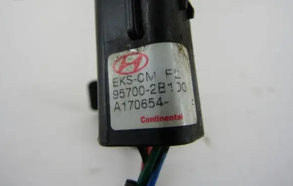 Hyundai Santa Fe Parking PDC sensor 957002b100