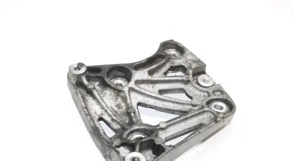 Chevrolet Captiva A/C compressor mount bracket 96868422