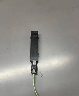 Opel Insignia B Keyless system antenna 13580789 TN233800002