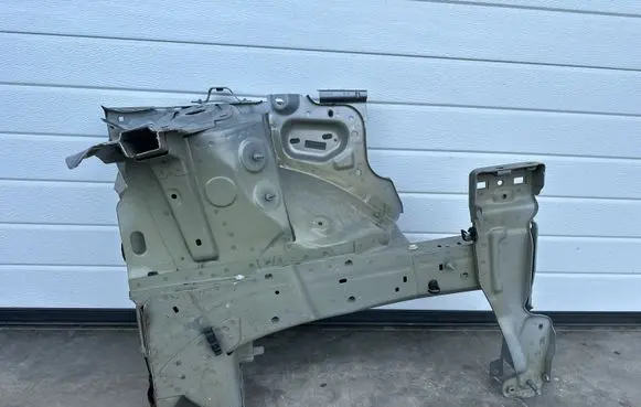 Citroen C4 III e-C4 Front quarter panel