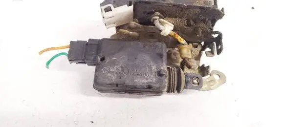 Renault Master II Front door lock 
