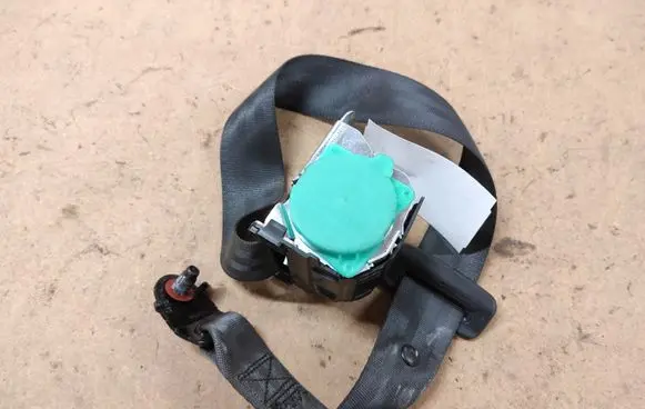 KIA Sorento Middle seatbelt (rear) 898102P950