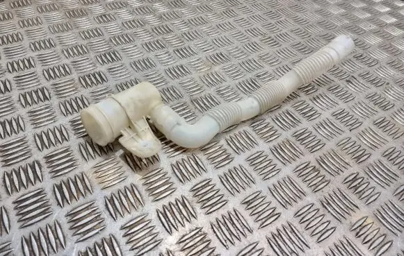 Seat Altea Window washer liquid tank fill tube 