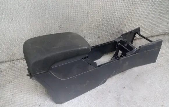 Mitsubishi Lancer VIII Armrest 8011A219ZZ