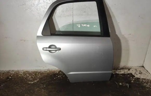 Suzuki SX4 Rear door 