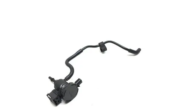 Mercedes-Benz E C207 W207 Active carbon filter fuel vapour canister A0014760532