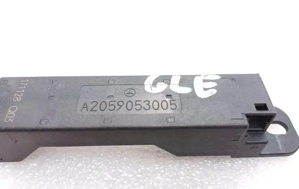 Mercedes-Benz GLE (W166 - C292) Keyless (KESSY) go control unit/module A2059053005