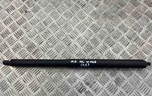 Mercedes-Benz ML W164 Tailgate strut A1647400345