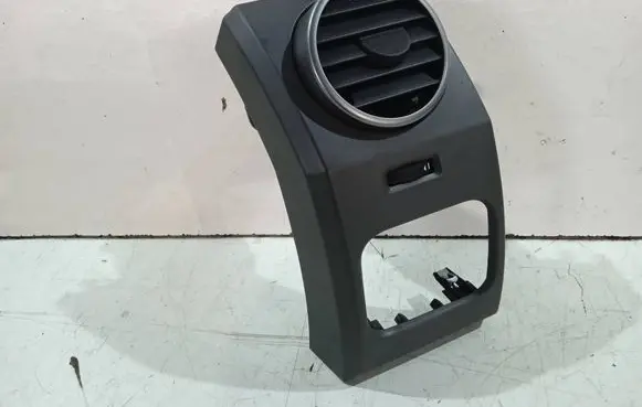 Land Rover Discovery 3 - LR3 Dashboard side air vent grill/cover trim JBD500210